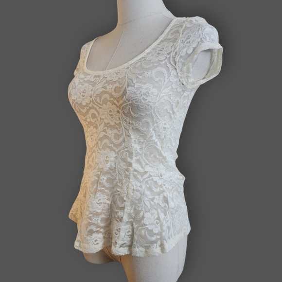 Ivory Floral Lace S/S Top, Women's S - Picture 1 of 13